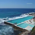Bondi Cloud Surf House By Sydney Dreams
